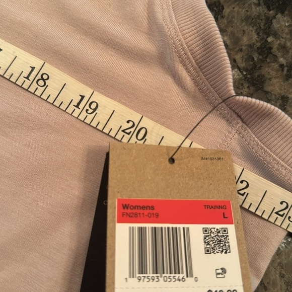 Nike dri fit sleeveless tshirt NWT L - Picture 7 of 9